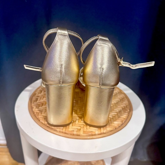 Lilly Pulitzer “Kendall” Gold Ankle Strap Heels SZ 7 - Picture 5 of 9